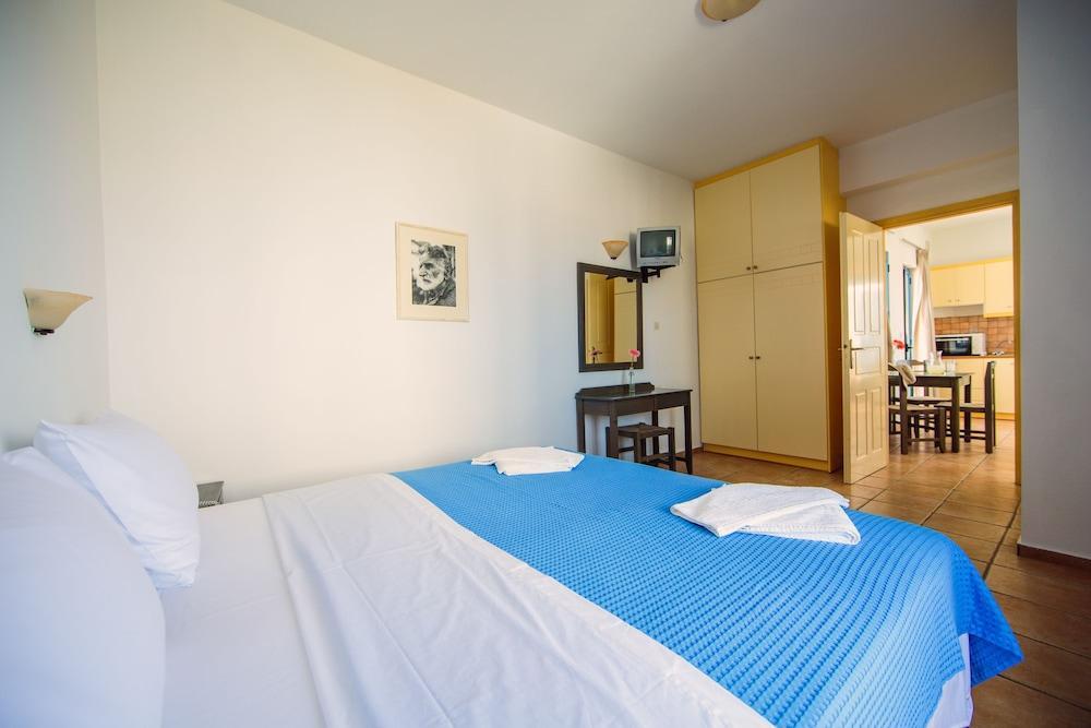 Iliana Hotel Panormos  Bagian luar foto