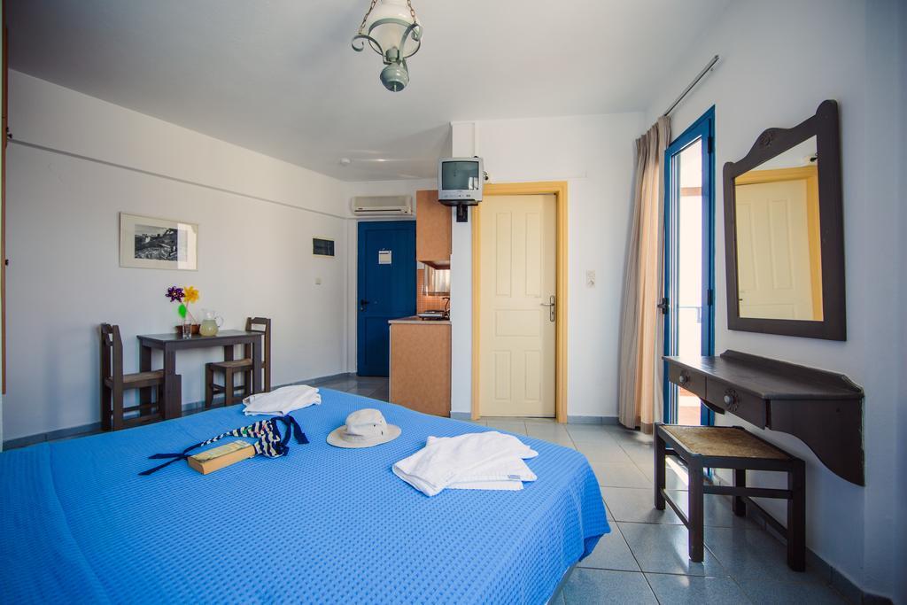 Iliana Hotel Panormos  Bagian luar foto